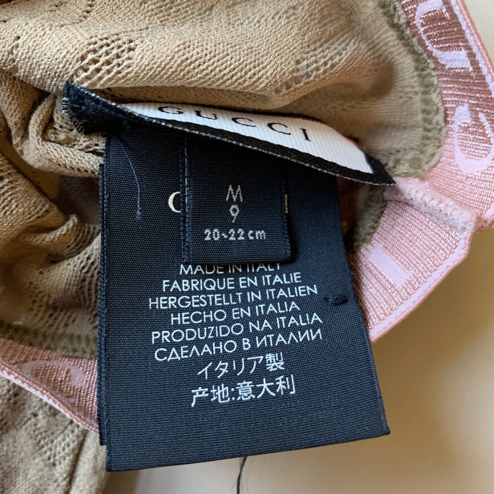 Gucci GG Floral Lace Socks in Tan - Picture 5 of 6
